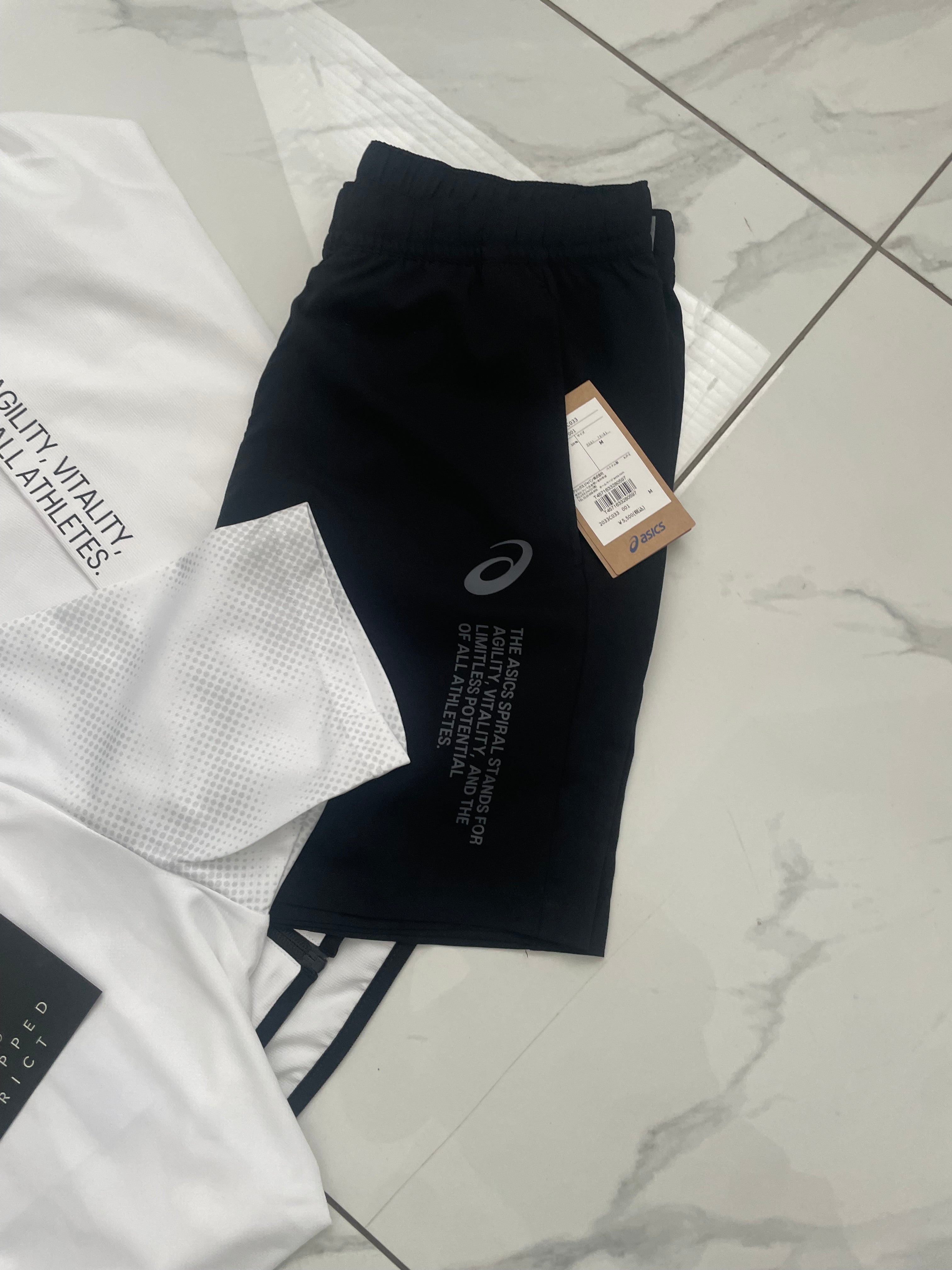 Asics 3pc Set Jacket, T-shirt and Jacket White/Black