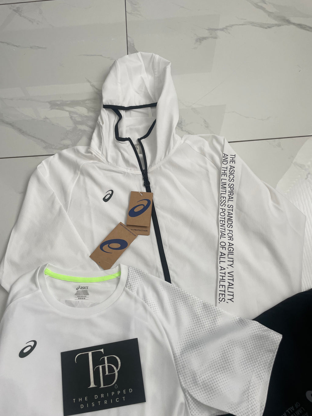 Asics 3pc Set Jacket, T-shirt and Jacket White/Black