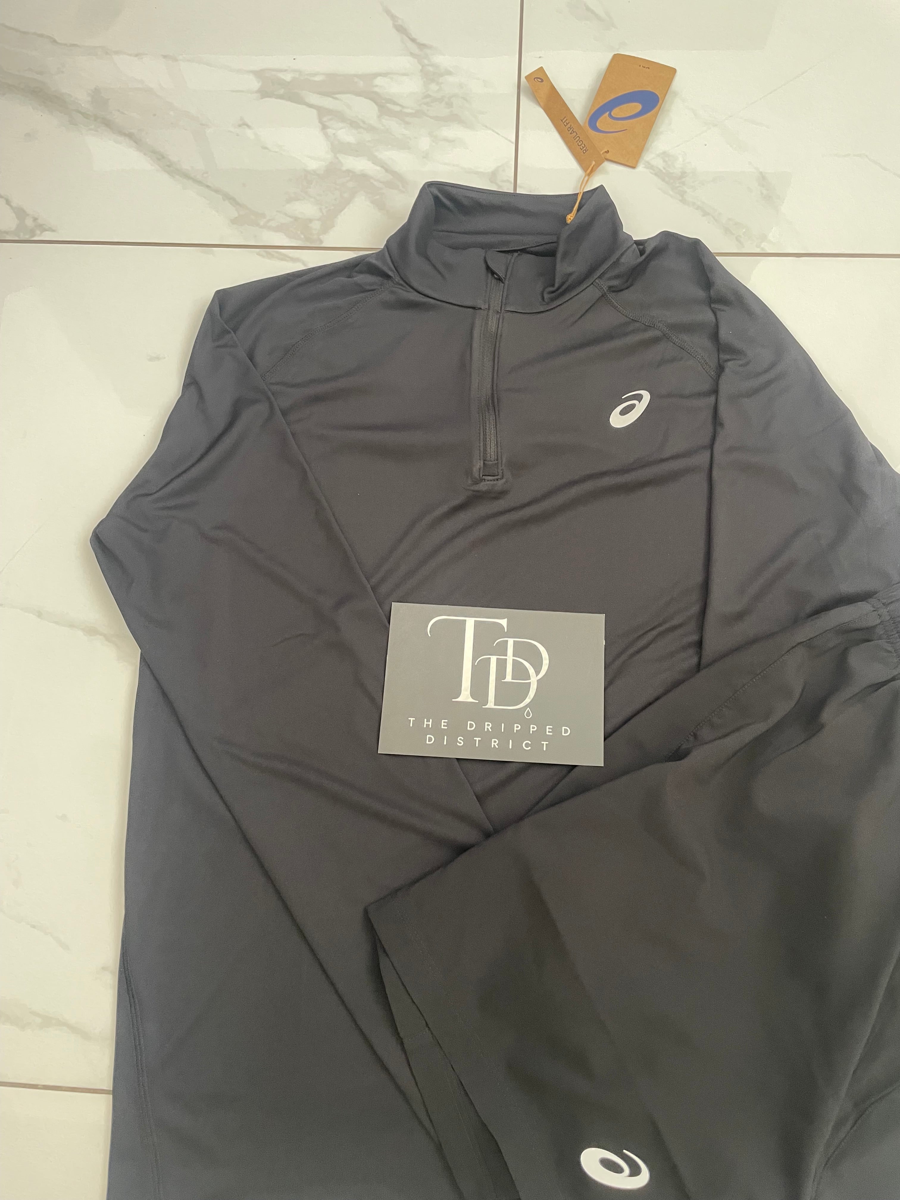 Asics 1/4 Zip And Shorts Black