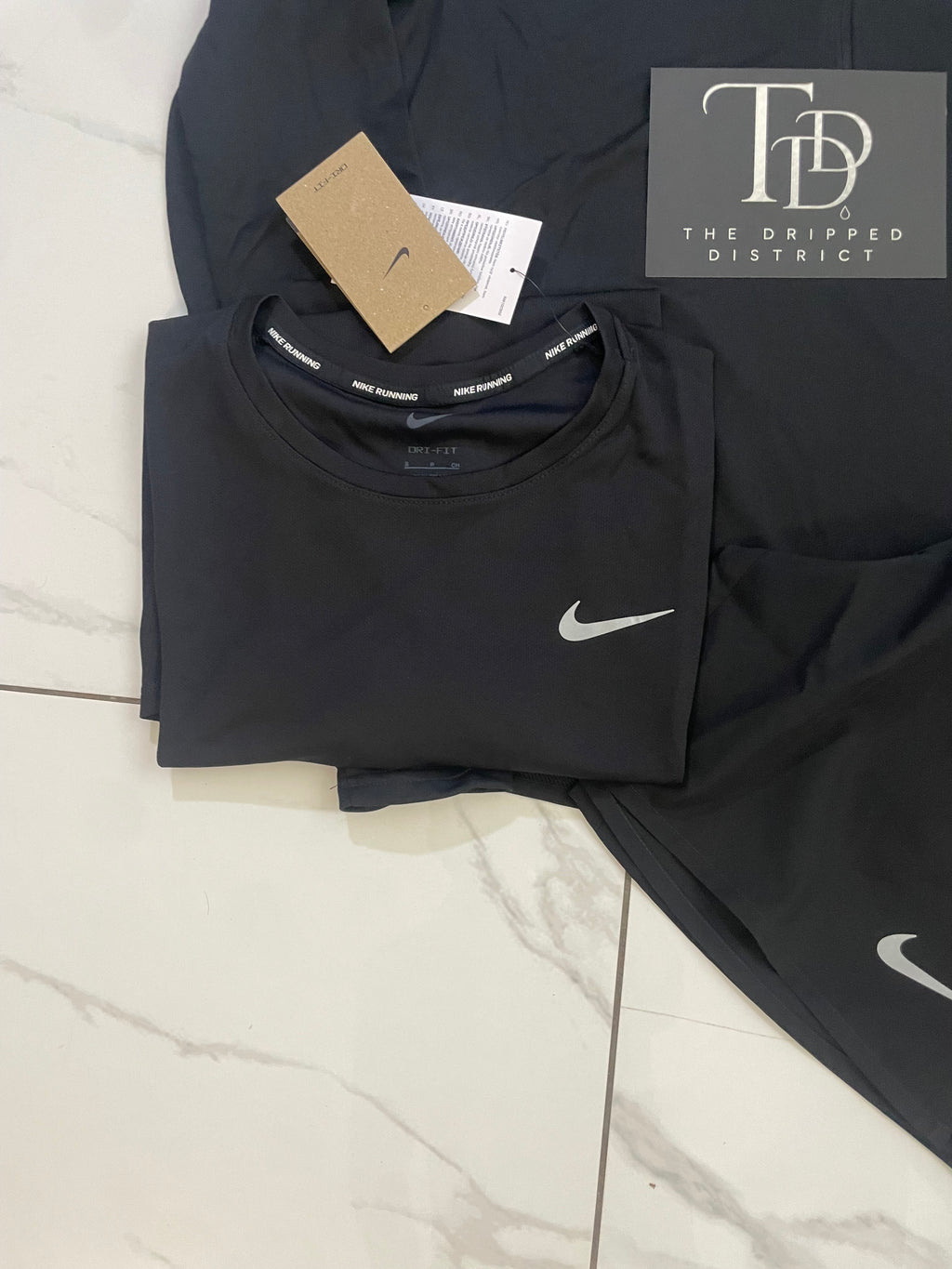 Nike 1/4 Zip, Miler T-Shirt & 7inch Shorts Black