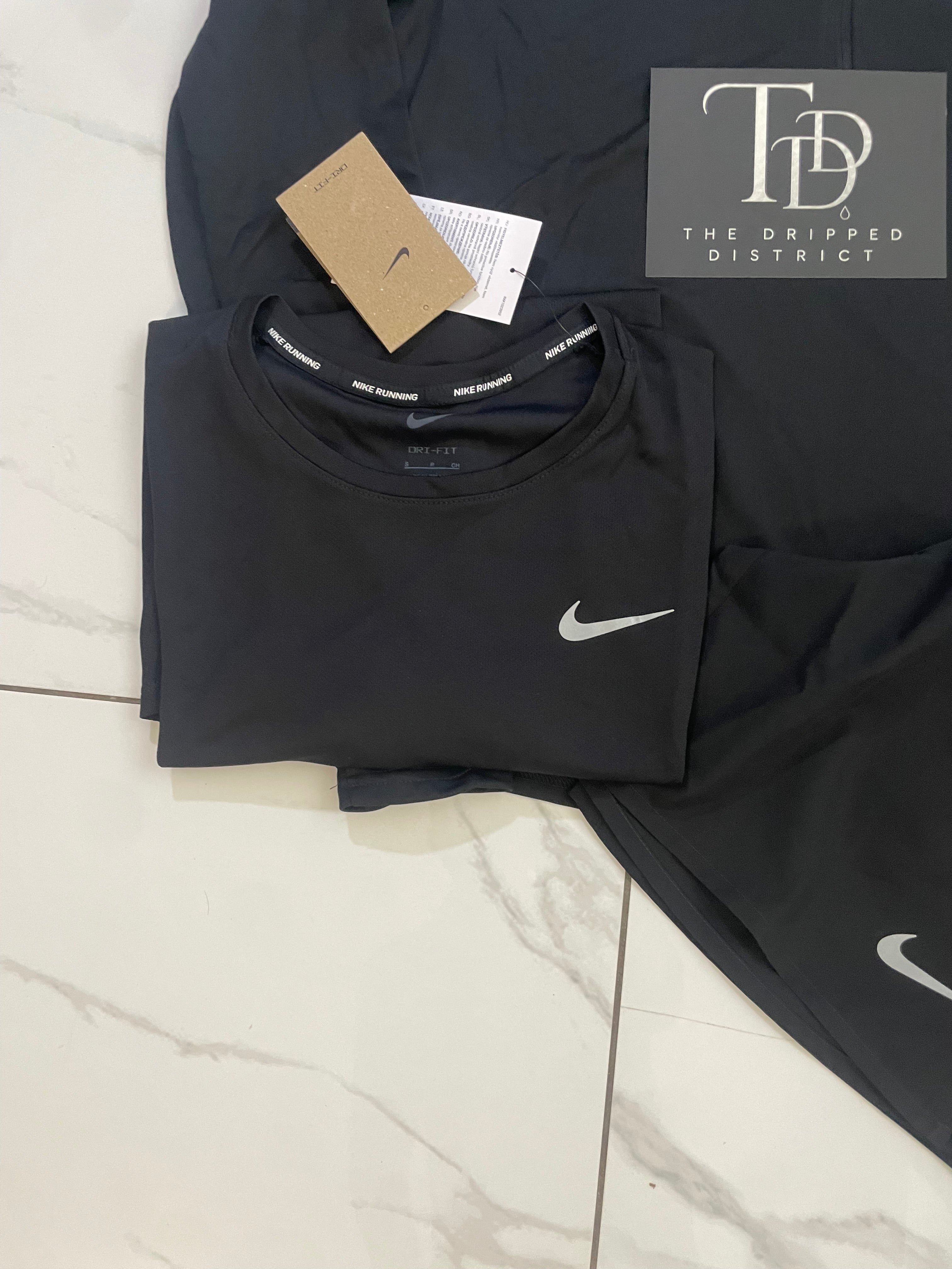 Nike 1/4 Zip, Miler T-Shirt & 7inch Shorts Black